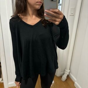 Black aerie long sleeve v neck